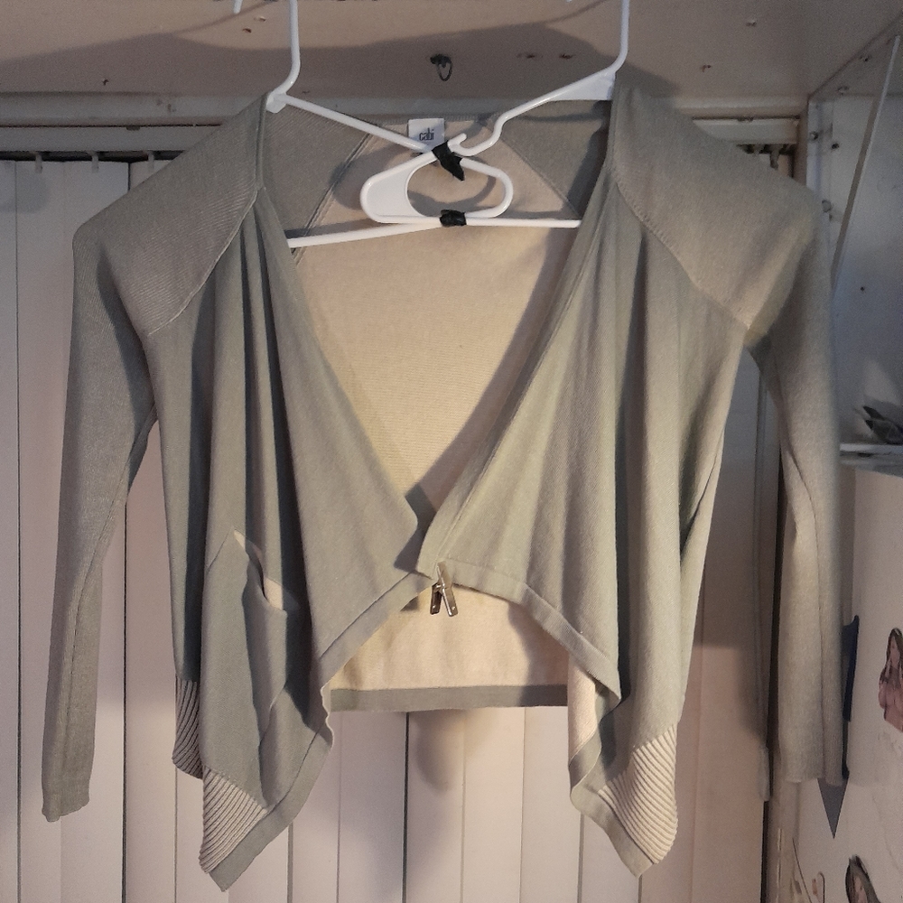 Woman's shawl.